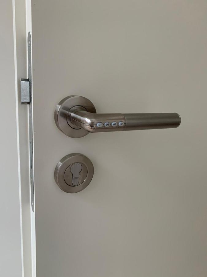 Koblenz City Rooms, Wifi, Netflix Buitenkant foto